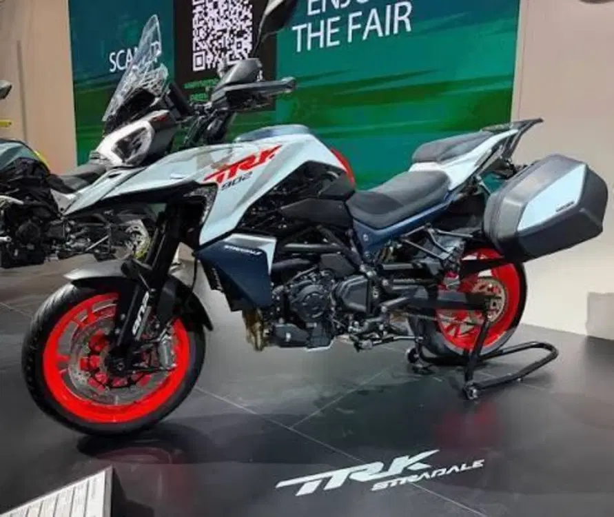 Foto Benelli TRK 902