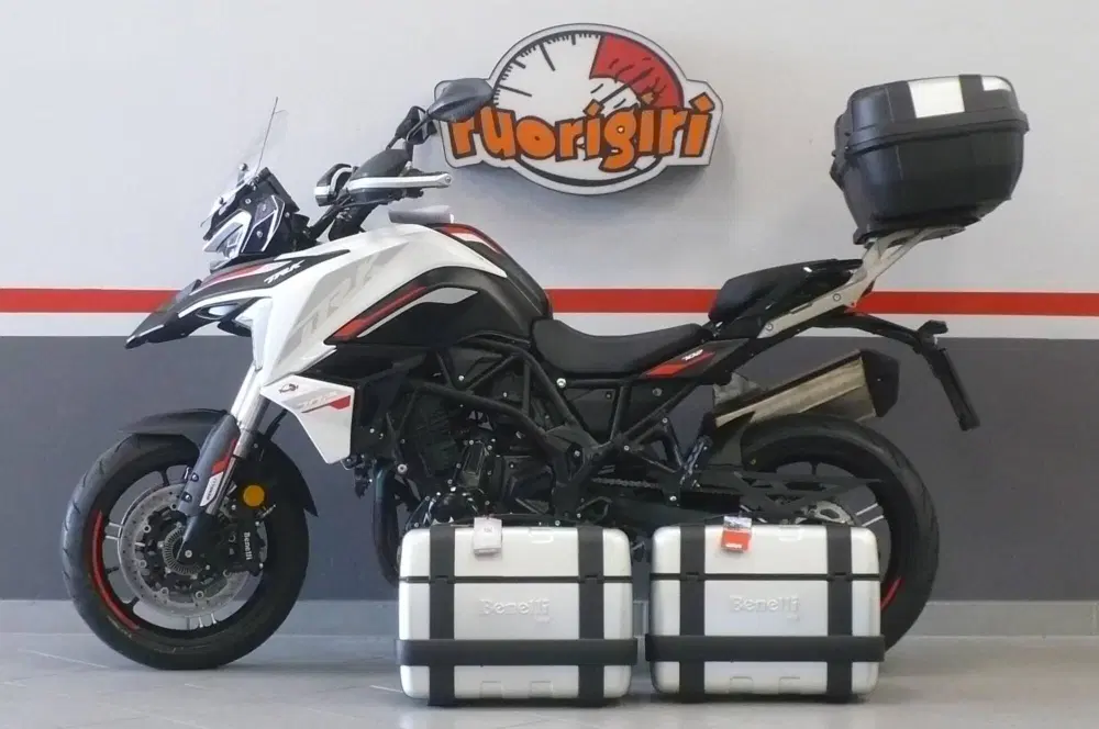 Foto Benelli TRK 702