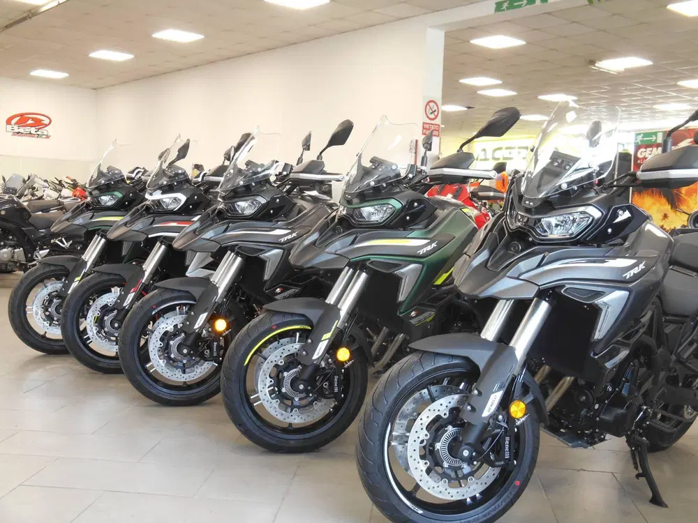 Foto Benelli TRK 702