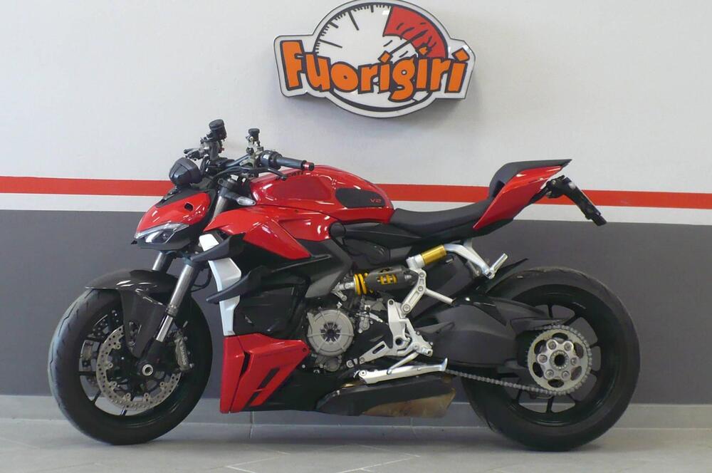 Ducati Streetfighter V2