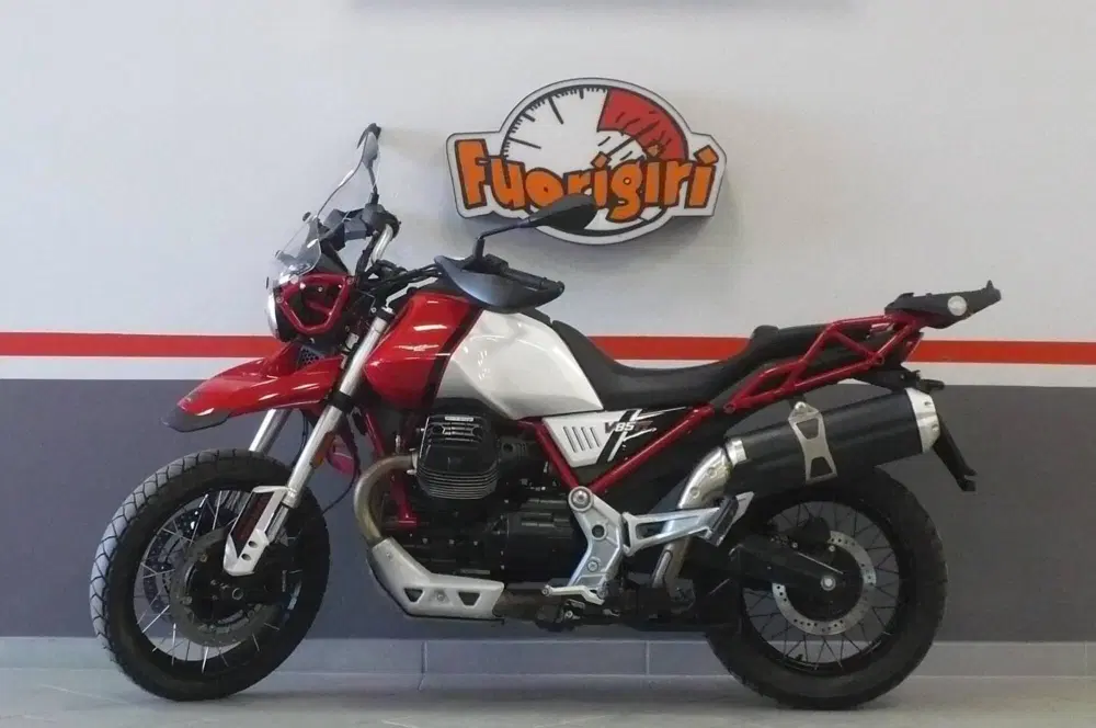 Foto Moto Guzzi V85