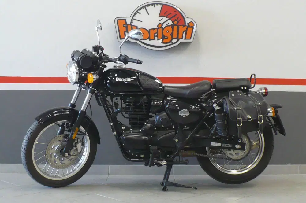 Foto Benelli Imperiale 400