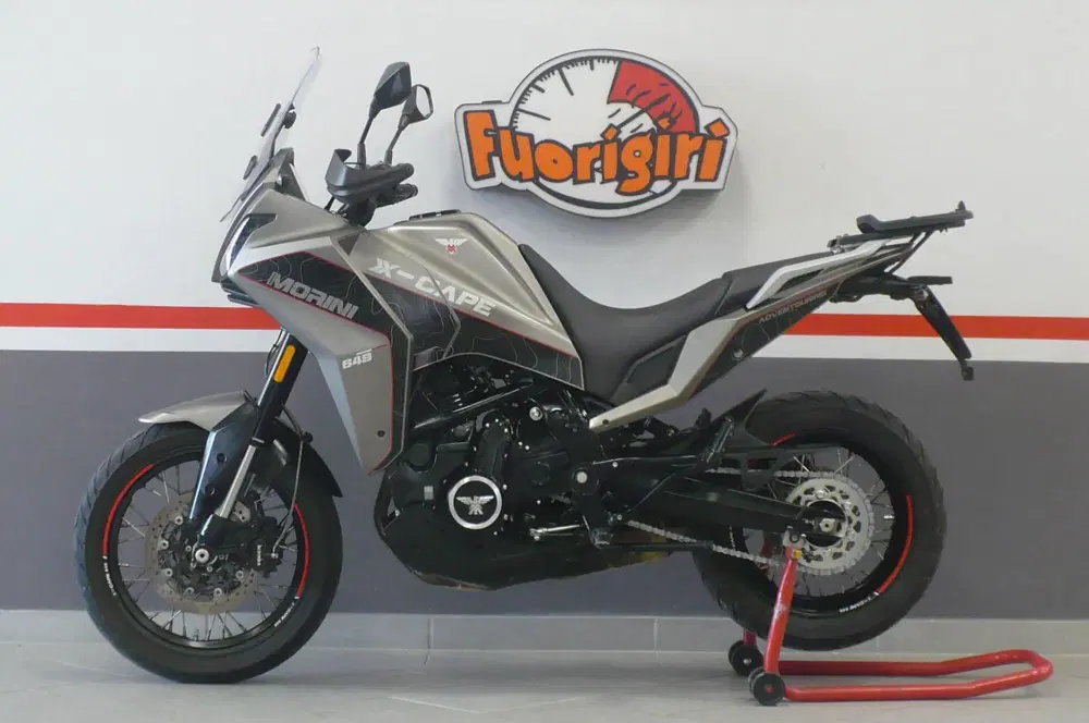 Foto Moto Morini X-Cape 650