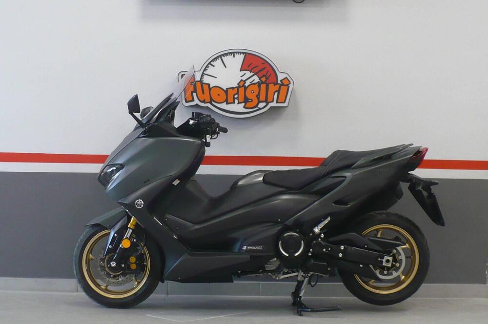 Yamaha T-Max 560