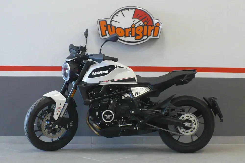 Foto Moto Morini SEIEMMEZZO